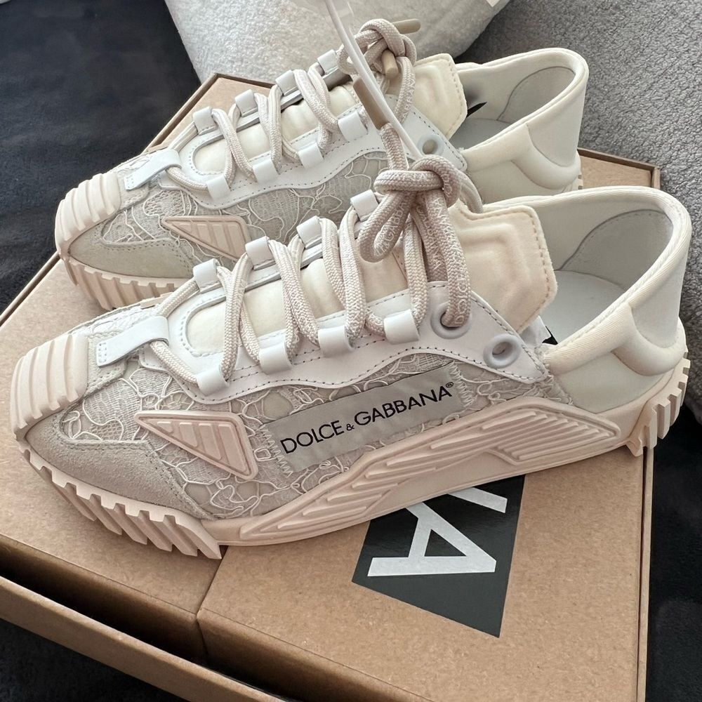 Dolce gabbana sneakers!